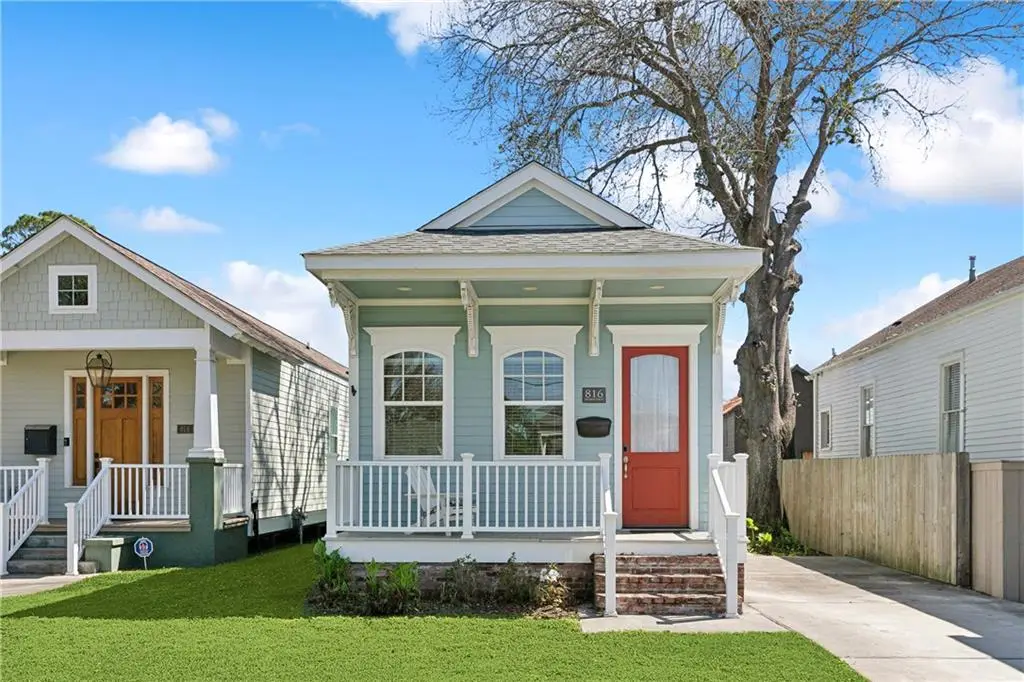816 Monroe Street, Gretna, LA 70053 - #1