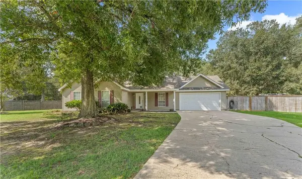 23035 Country River Drive, Ponchatoula, LA 70454