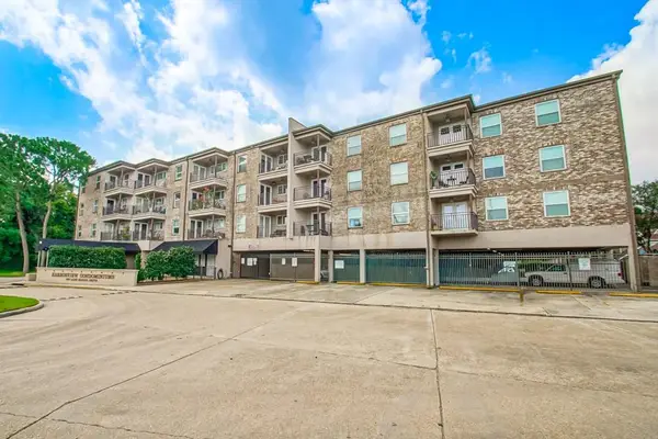500 Lake Marina Street #205, New Orleans, LA 70124