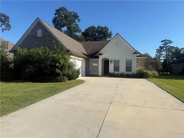 23456 Noble Oak Drive, Springfield, LA 70462