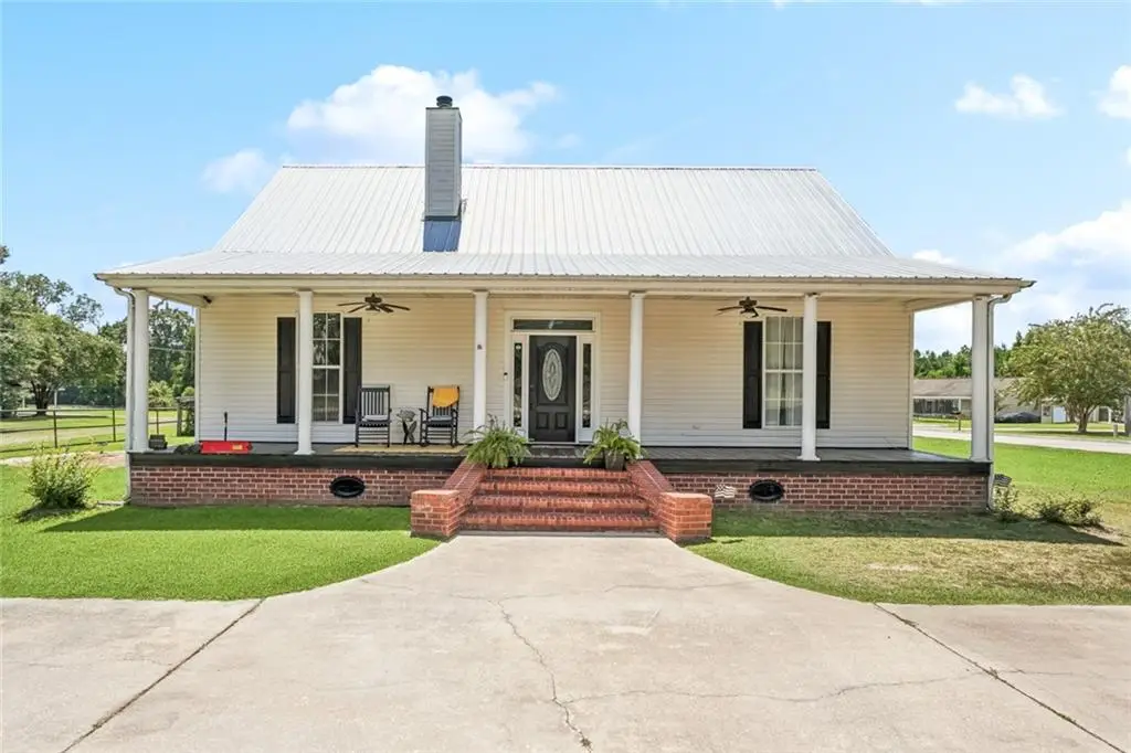 1512 Sunset Drive, Bogalusa, LA 70427 - #1