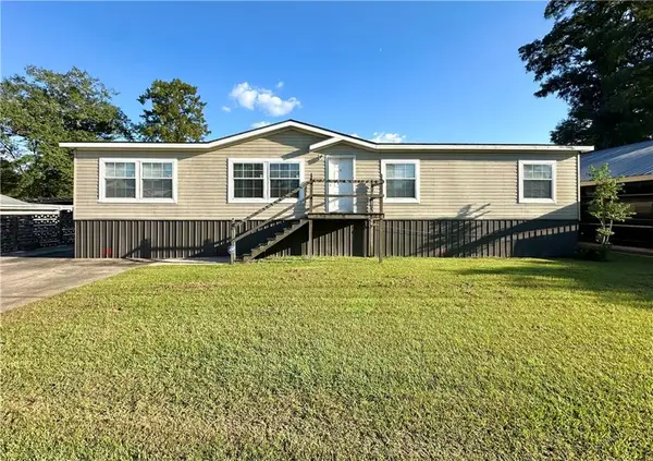 32000 Tetanne Drive, Springfield, LA 70462
