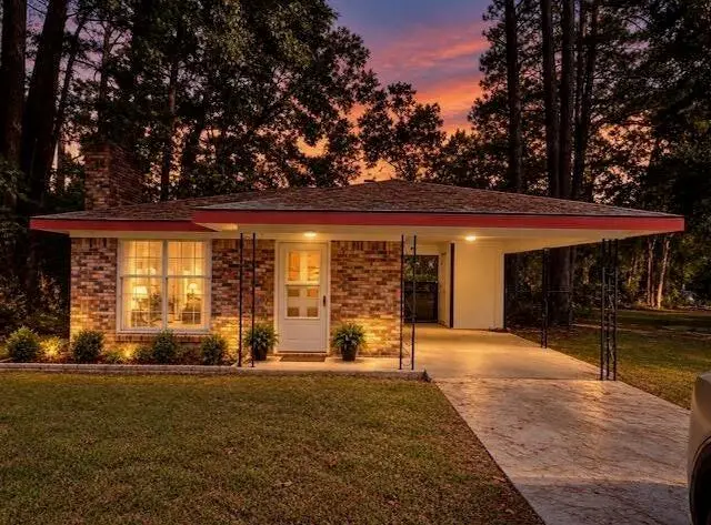 1207 S 11th Street, Leesville, LA 71446 - #1