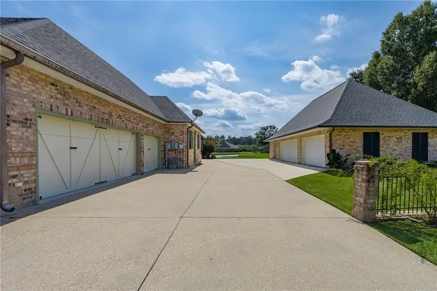 363 Lake Orleans Boulevard, Ponchatoula, LA 70454 - #2