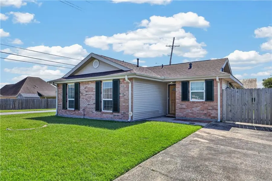 2701 Bayou L'ours Court, Marrero, LA 70072 - #3