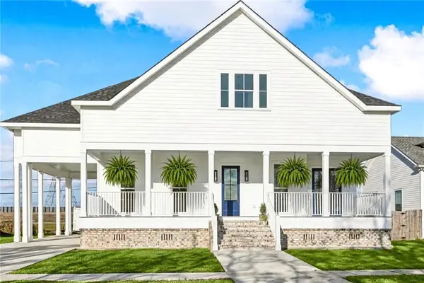 2221 Benjamin Street, Arabi, LA 70032