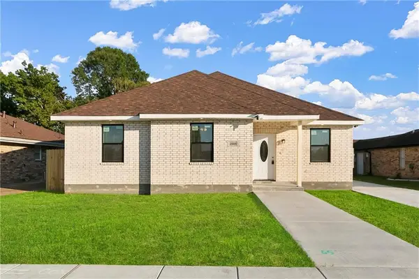2905 Lakewood Drive, Violet, LA 70092