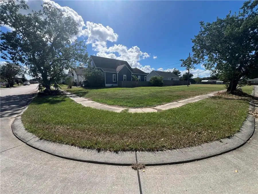 140 Seal Drive, Arabi, LA 70032 - #2