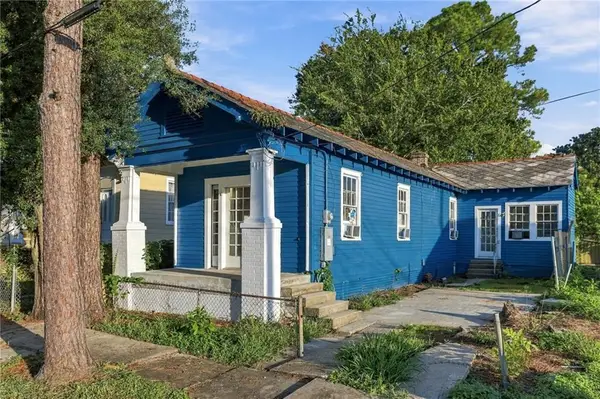 525 Burmaster Street, Gretna, LA 70053
