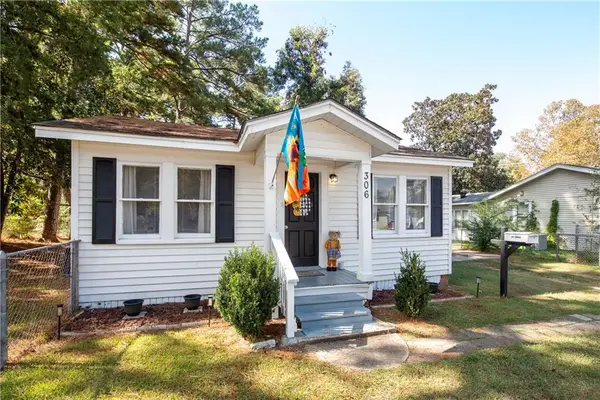 306 Corrine Street, Pineville, LA 71360