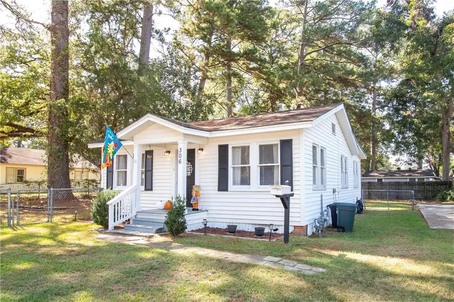 306 Corrine Street, Pineville, LA 71360 - #2
