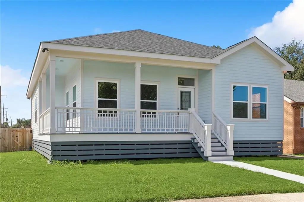 5702 Cameron Boulevard, New Orleans, LA 70122 - #1