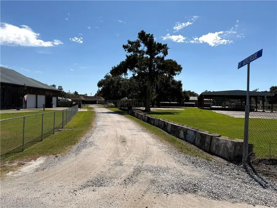 141 St. Gertrude Lane, Des Allemands, LA 70030 - #2