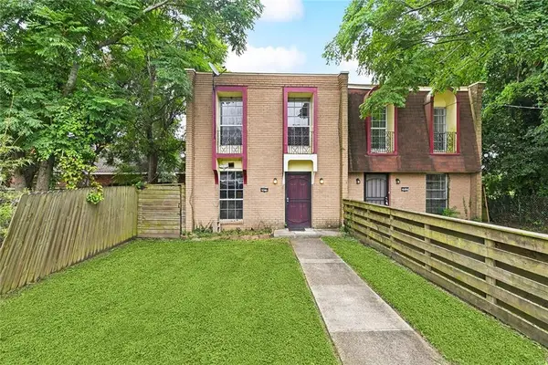 2450 Copernicus Street, New Orleans, LA 70114