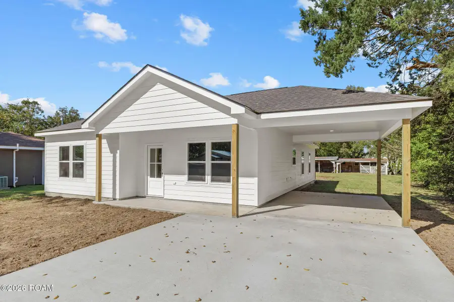 619 E D Street, Rayne, LA 70578 - #3