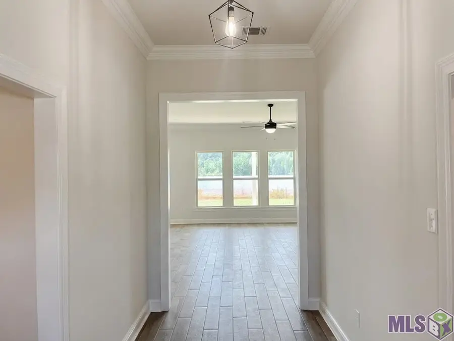 737 Northlake Drive, Covington, LA 70435 - #3