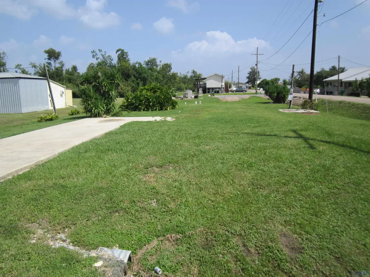 18915 Highway 3235, Galliano, LA 70354 - #1