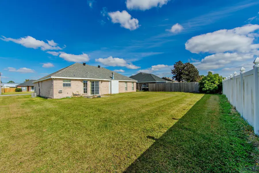 133 Tigerlily Dr, Houma, LA 70360 - #2