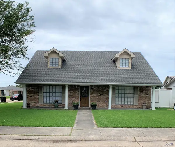2216 Acadian Dr, Houma, LA 70363