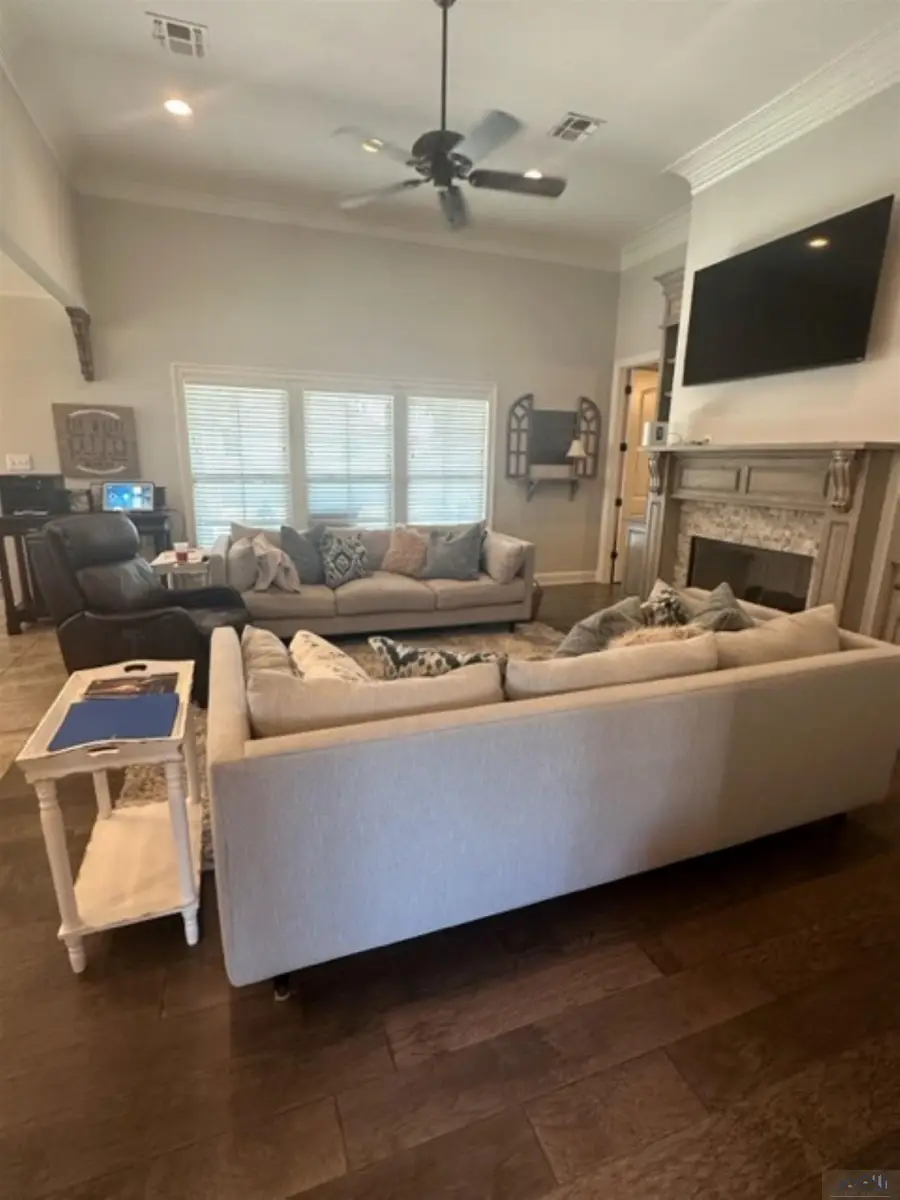 164 Union St, Thibodaux, LA 70301 - #2