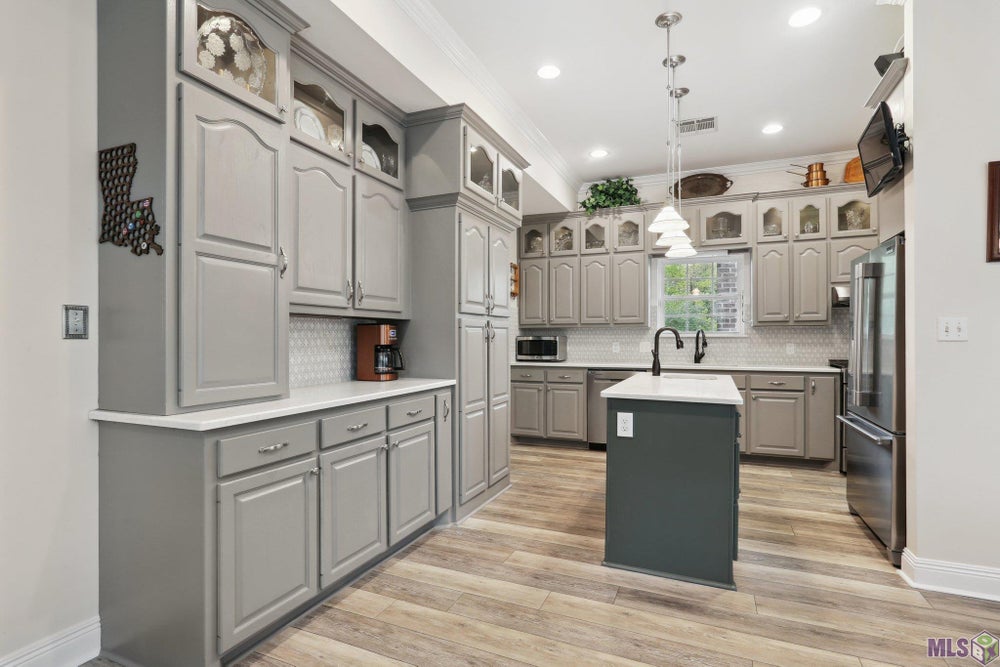 6920 Highland Rd, Baton Rouge, LA 70808 BHGRE