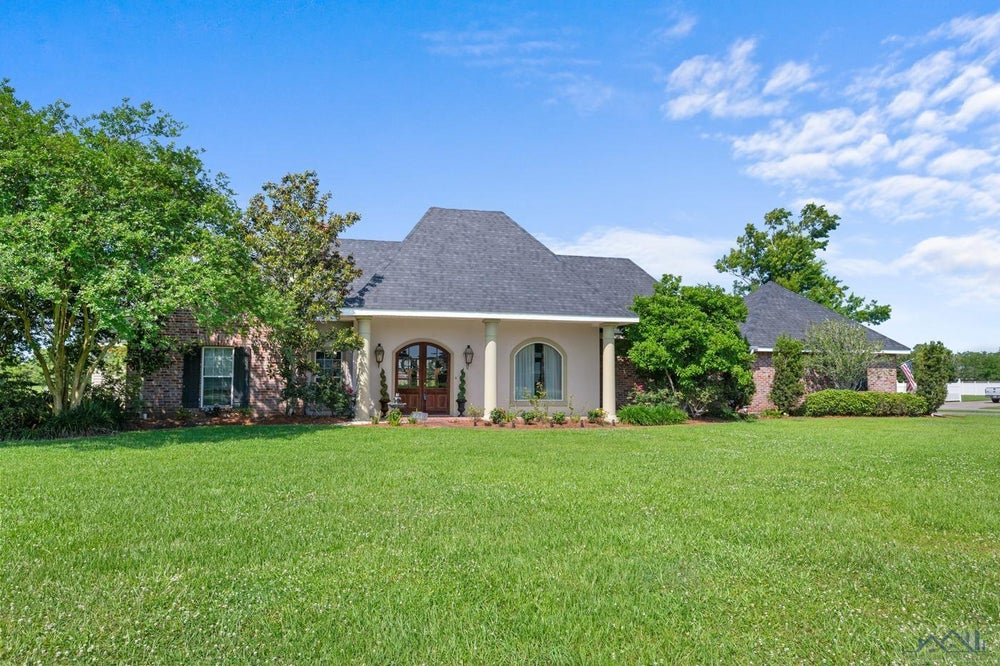200 Bellingrath Drive, Houma, LA 70360 BHGRE
