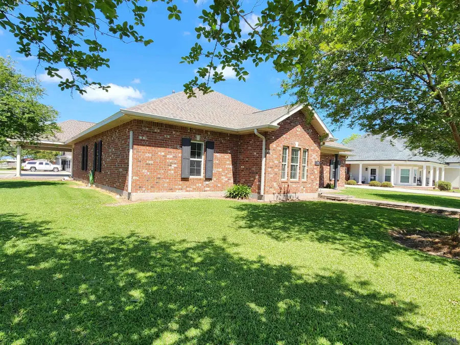 134 Octavia St, Larose, LA 70373 - #3