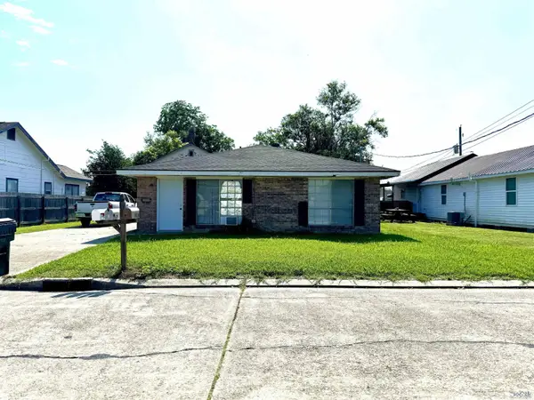 902A/B &902 1/2 Suthon Avenue #3, Houma, LA 70364