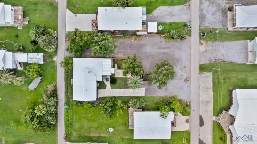 124 Cedar Ln, Grand Isle, LA 70358 - #3