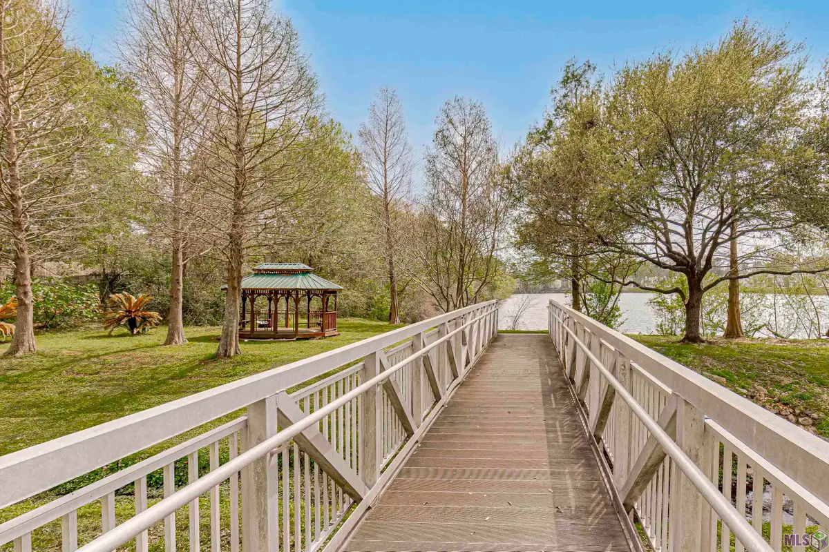 2956 Magazine Dr, Baton Rouge, LA 70816 - #1
