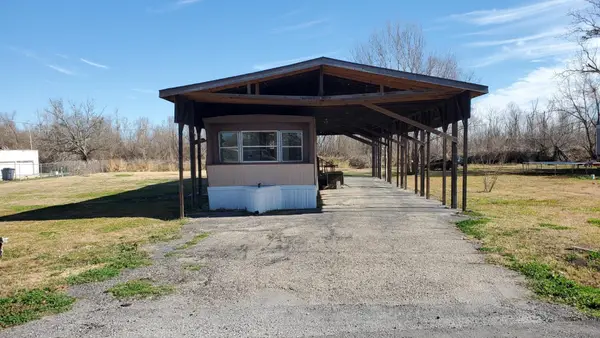 422 Sharnell Drive, Houma, LA 70364