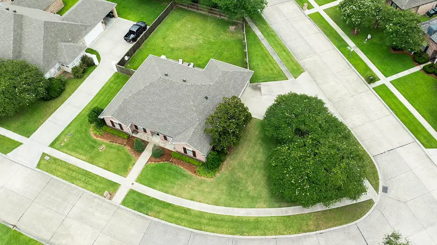 108 Lindsey Dr, Houma, LA 70360 - #2