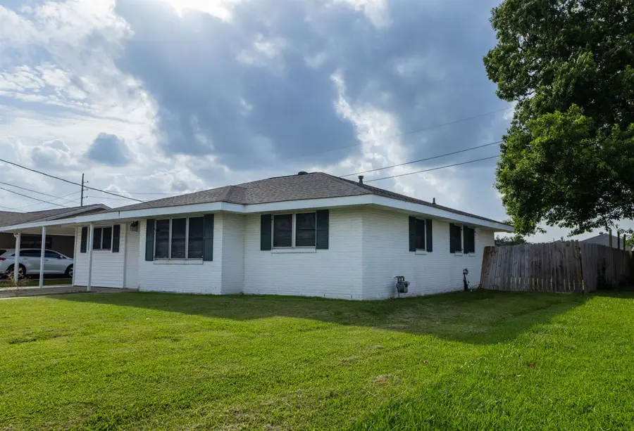 611 Highland Dr, Houma, LA 70364 - #3