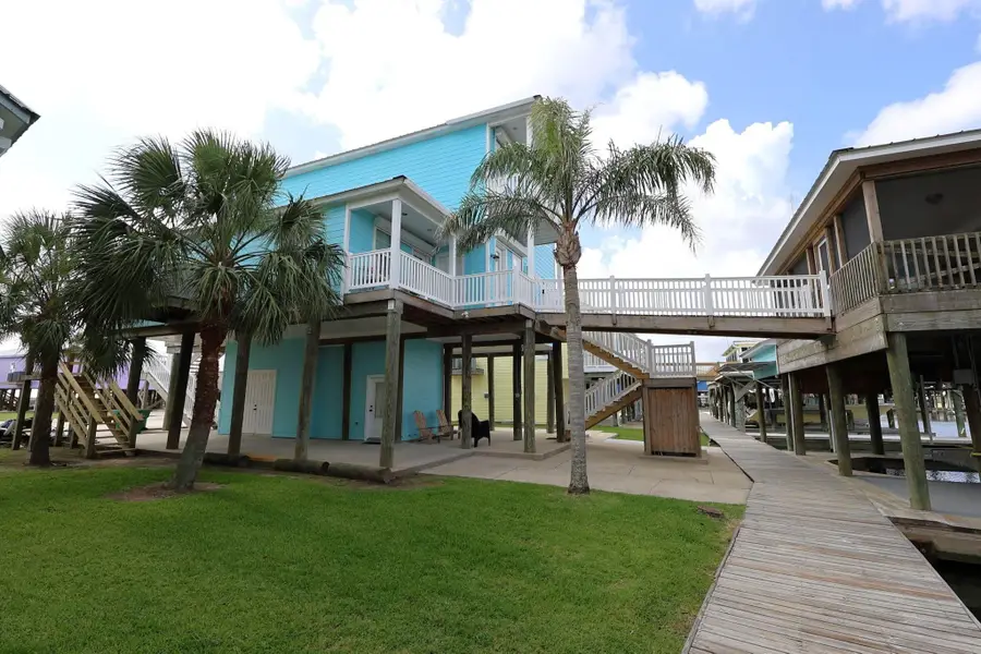 131 Melancon St, Golden Meadow, LA 70357 - #3