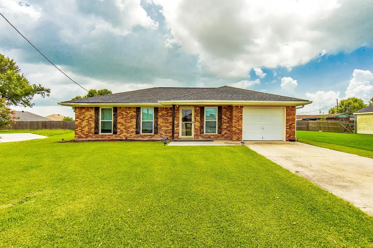 3008 Pinewood Circle, Houma, LA 70363 - #1