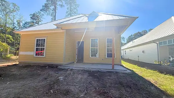 13906 Savannah Dr, St Francisville, LA 70775