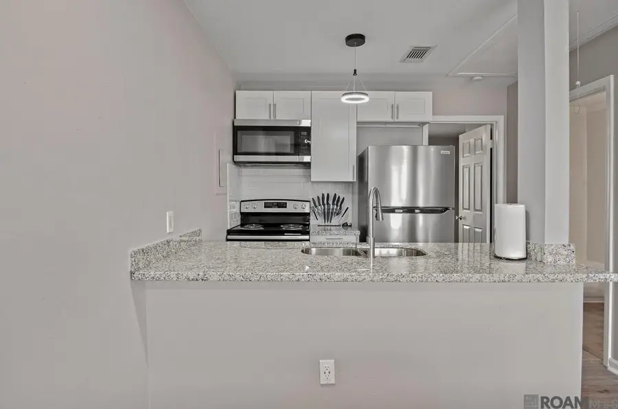 1984 Brightside Dr #207, Baton Rouge, LA 70820 - Image #2