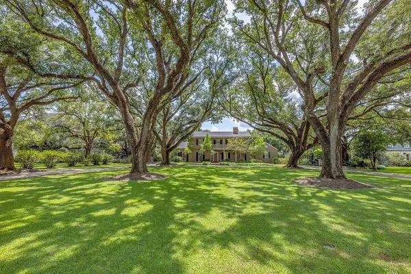 1231 Bayou Black Dr, Houma, LA 70360
