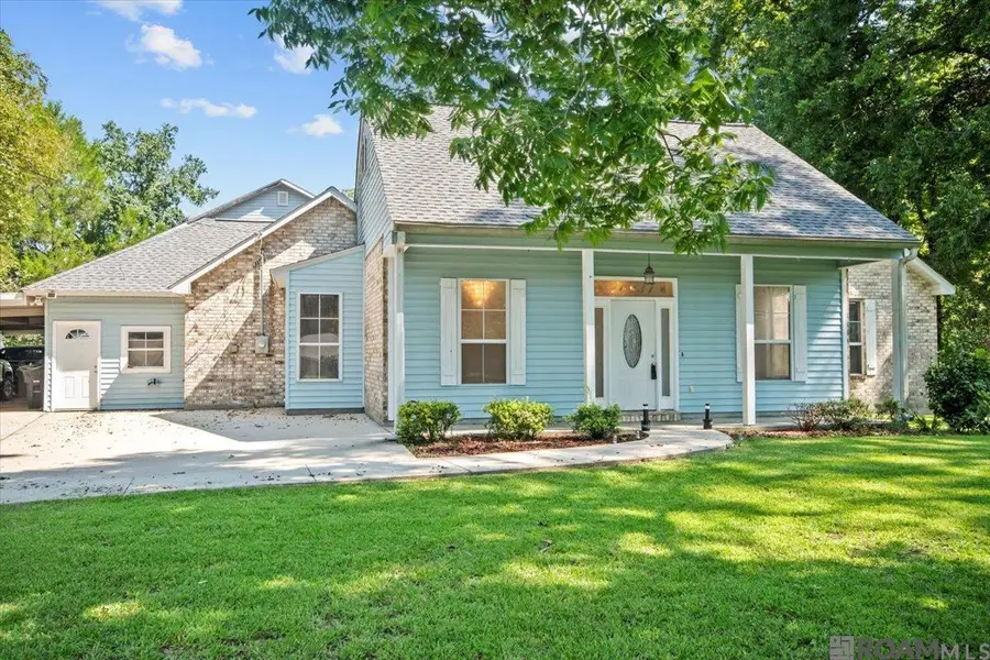 10931 Stanley Aubin Ln, Baton Rouge, LA 70816 - Image #2