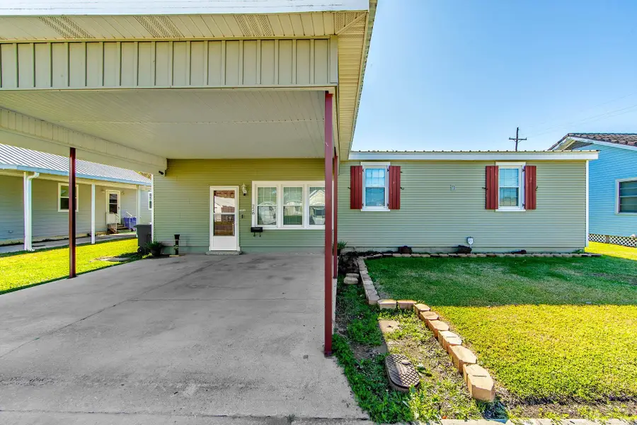 228 Lafaye, Thibodaux, LA 70301 - #2