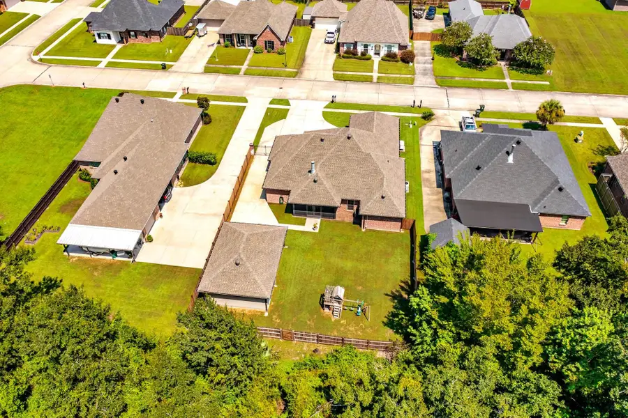 316 Brentwood Dr, Houma, LA 70360 - #3
