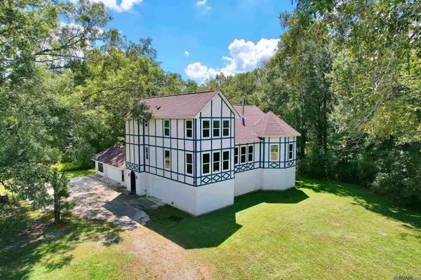 11072 Blackwater Rd, Baker, LA 70714