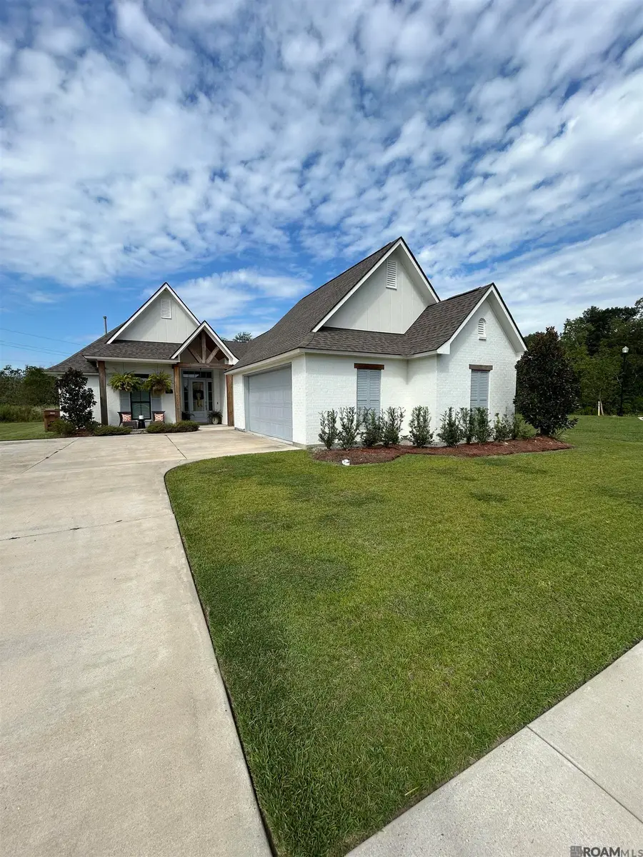17449 Bull Rush Ave, Prairieville, LA 70769 - Image #2