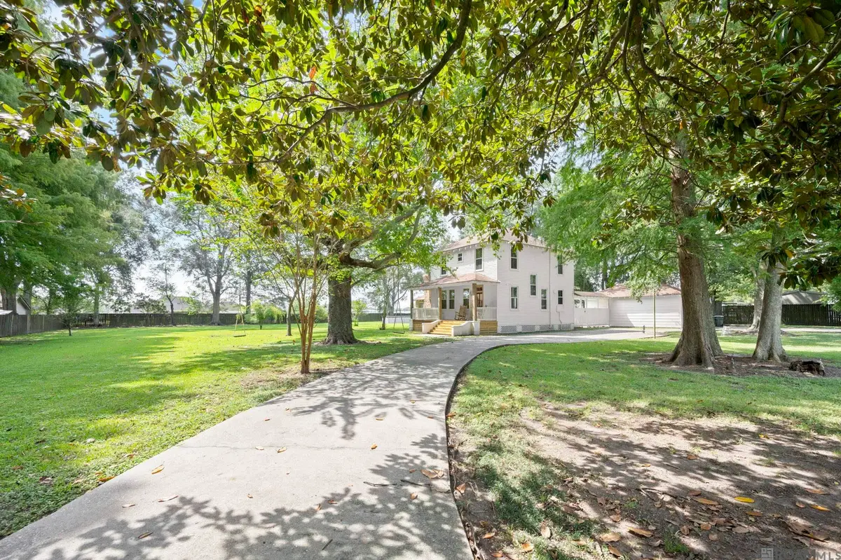 3953 Bird Heights Ave, Addis, LA 70710 - Image #1