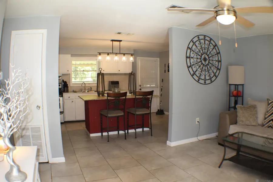 419 Cypress Dr, Baker, LA 70714 - Image #2