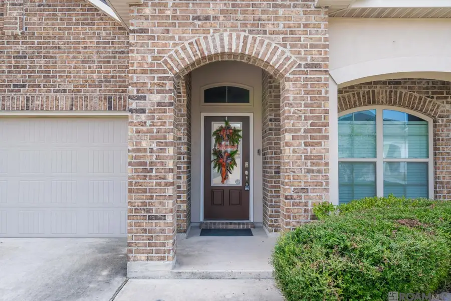 7564 Cherrybark Oak Dr, Gonzales, LA 70737 - Image #3