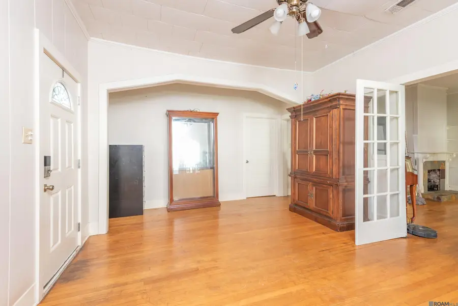 348 Michigan Ave, Port Allen, LA 70767 - #3