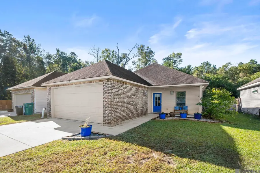 10836 Field Pointe Dr, Denham Springs, LA 70726 - Image #2