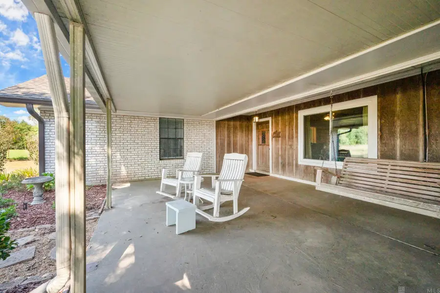 12175 Peairs Rd, Zachary, LA 70791 - Image #2
