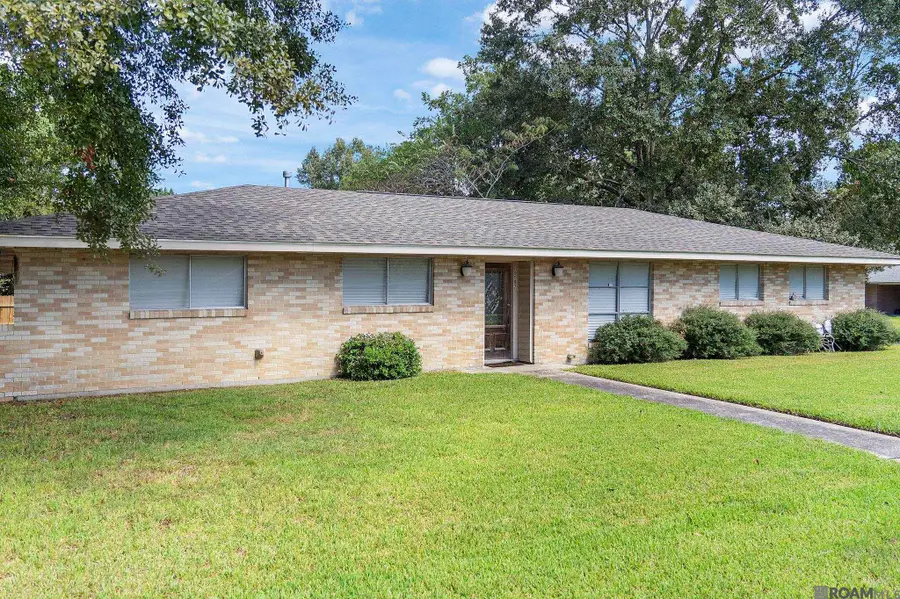 9587 Chanadia Dr, Baton Rouge, LA 70810 - Image #3